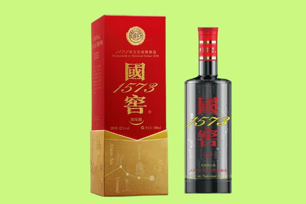 乌鲁木齐达坂城区回收国窖1573.jpg